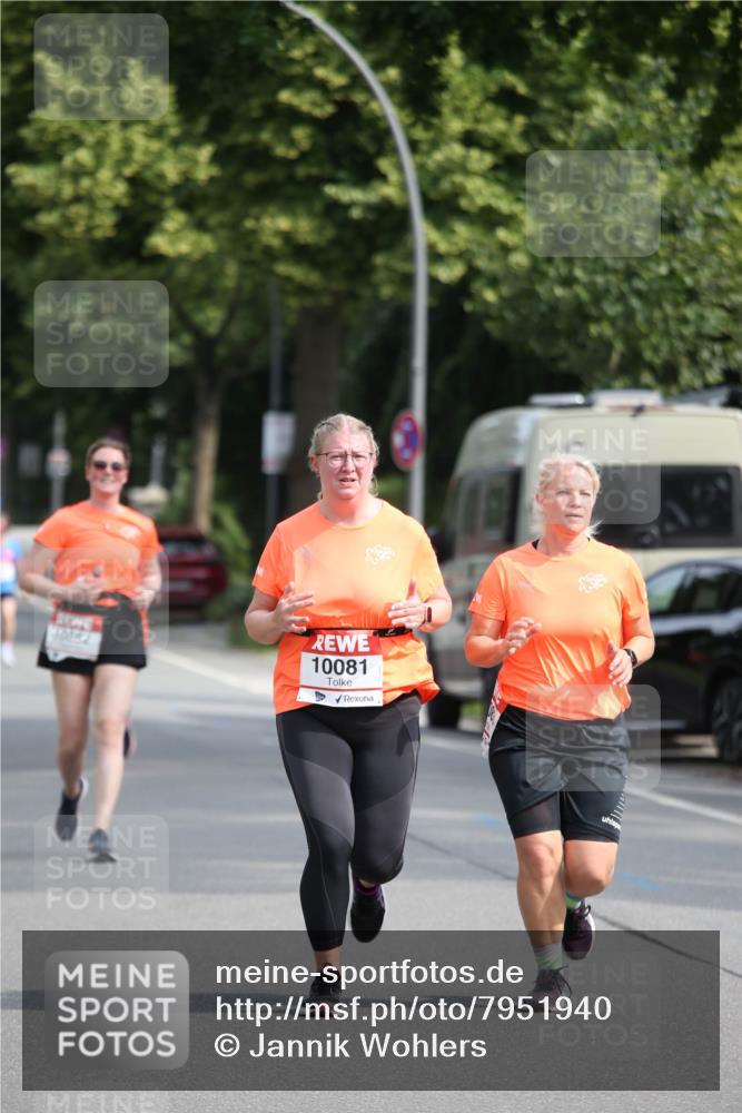 15.06.2025 - REWE Women's Run Jannik Wohlers http://msf.ph/oto/7951940 15.06.2025 09:51:47 Laufen 10081 meine-sportfotos.de