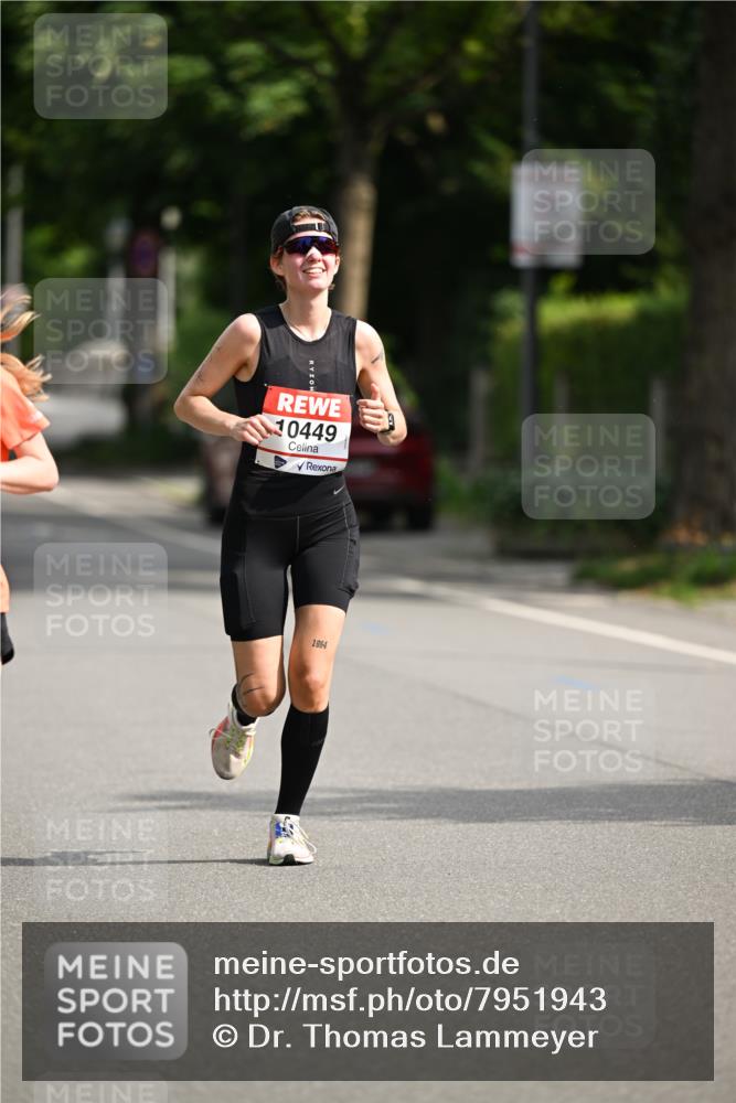 15.06.2025 - REWE Women's Run Dr. Thomas Lammeyer http://msf.ph/oto/7951943 15.06.2025 09:38:26 Laufen 10449, 1964 meine-sportfotos.de