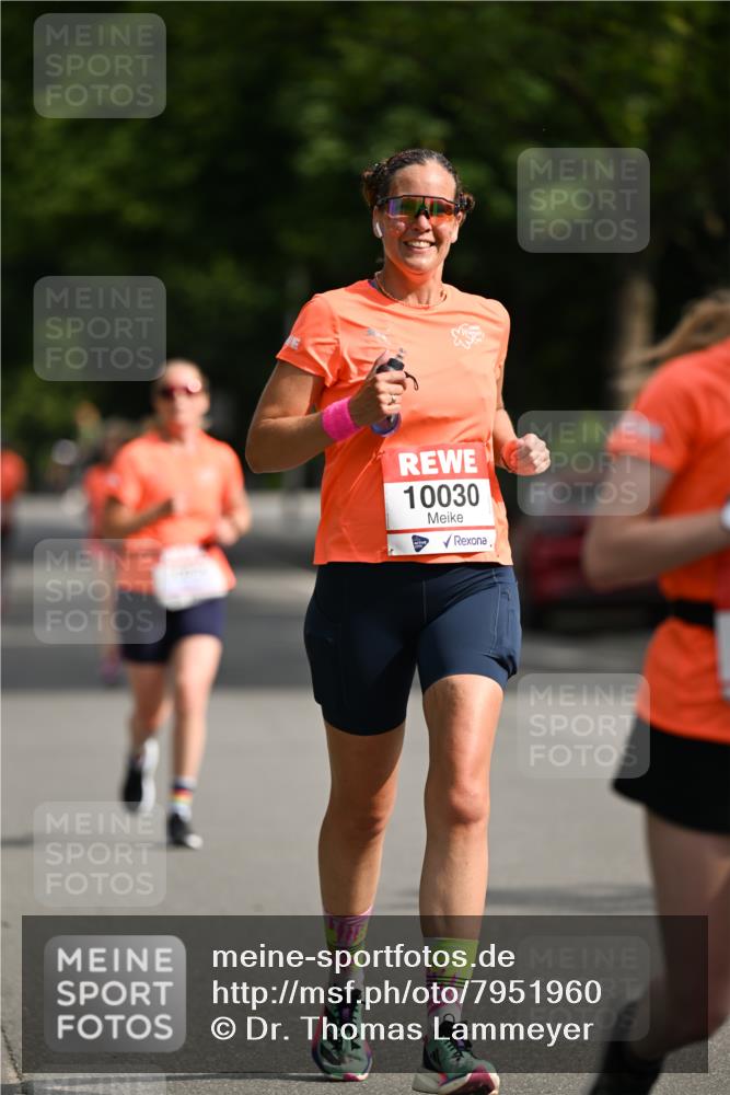 15.06.2025 - REWE Women's Run Dr. Thomas Lammeyer http://msf.ph/oto/7951960 15.06.2025 09:38:28 Laufen 10030 meine-sportfotos.de