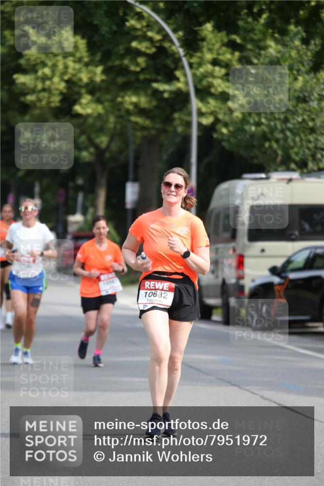 15.06.2025 - REWE Women's Run Jannik Wohlers http://msf.ph/oto/7951972 15.06.2025 09:51:50 Laufen 10682 meine-sportfotos.de