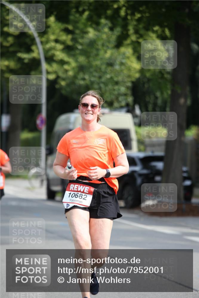 15.06.2025 - REWE Women's Run Jannik Wohlers http://msf.ph/oto/7952001 15.06.2025 09:51:52 Laufen 10682 meine-sportfotos.de