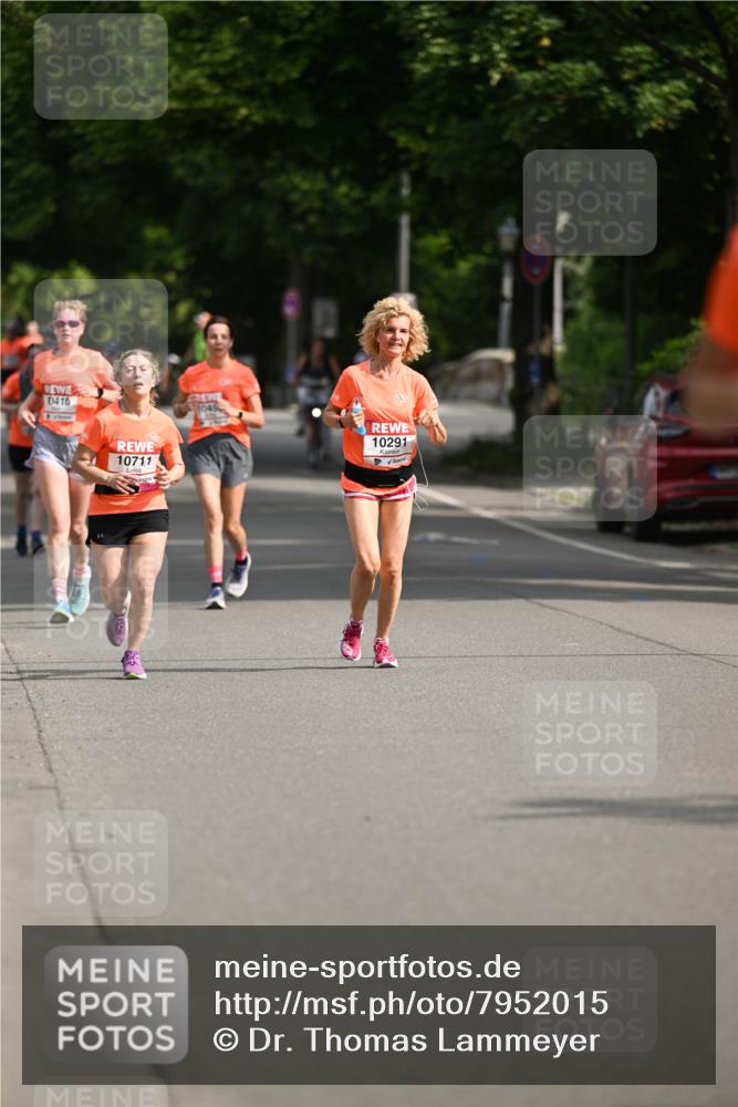 15.06.2025 - REWE Women's Run Dr. Thomas Lammeyer http://msf.ph/oto/7952015 15.06.2025 09:38:31 Laufen 410, 10711, 10291 meine-sportfotos.de