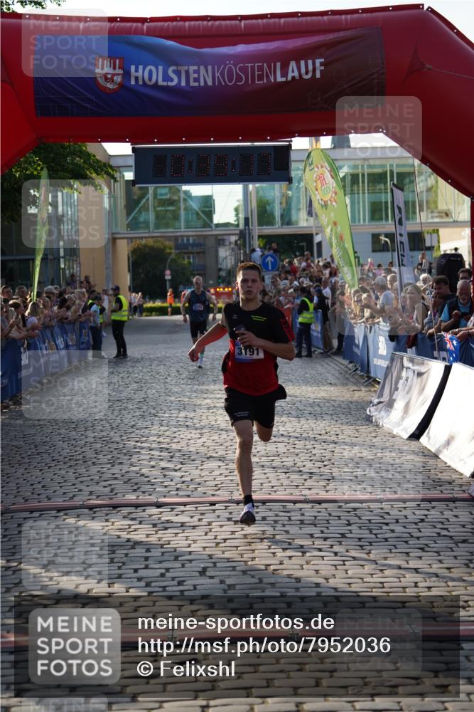 13.06.2025 - Holstenköstenlauf Felixshl http://msf.ph/oto/7952036 13.06.2025 19:39:16 Laufen 2274, 3191 meine-sportfotos.de