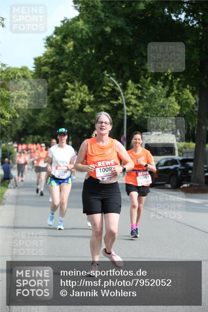 15.06.2025 - REWE Women's Run Jannik Wohlers http://msf.ph/oto/7952052 15.06.2025 09:51:55 Laufen 10799, 1009, 10561 meine-sportfotos.de