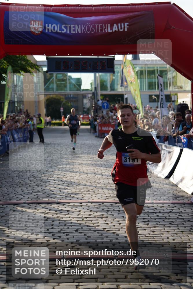 13.06.2025 - Holstenköstenlauf Felixshl http://msf.ph/oto/7952070 13.06.2025 19:39:17 Laufen 2274, 3191 meine-sportfotos.de