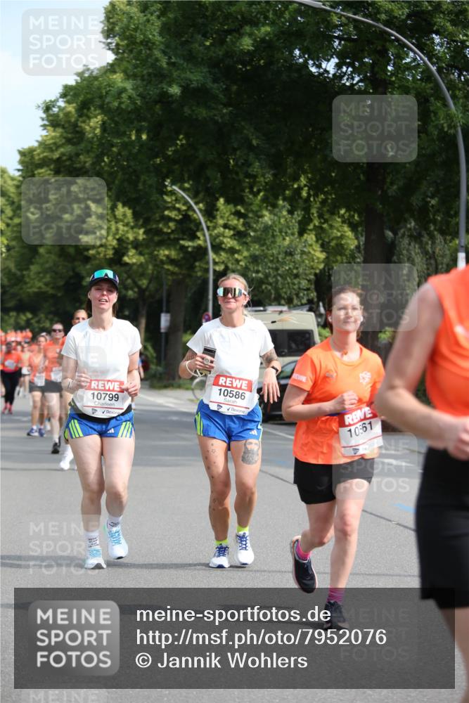 15.06.2025 - REWE Women's Run Jannik Wohlers http://msf.ph/oto/7952076 15.06.2025 09:51:57 Laufen 10799, 10586, 10561 meine-sportfotos.de