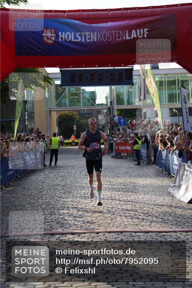 13.06.2025 - Holstenköstenlauf Felixshl http://msf.ph/oto/7952095 13.06.2025 19:39:20 Laufen 2274, 2403, 3191 meine-sportfotos.de