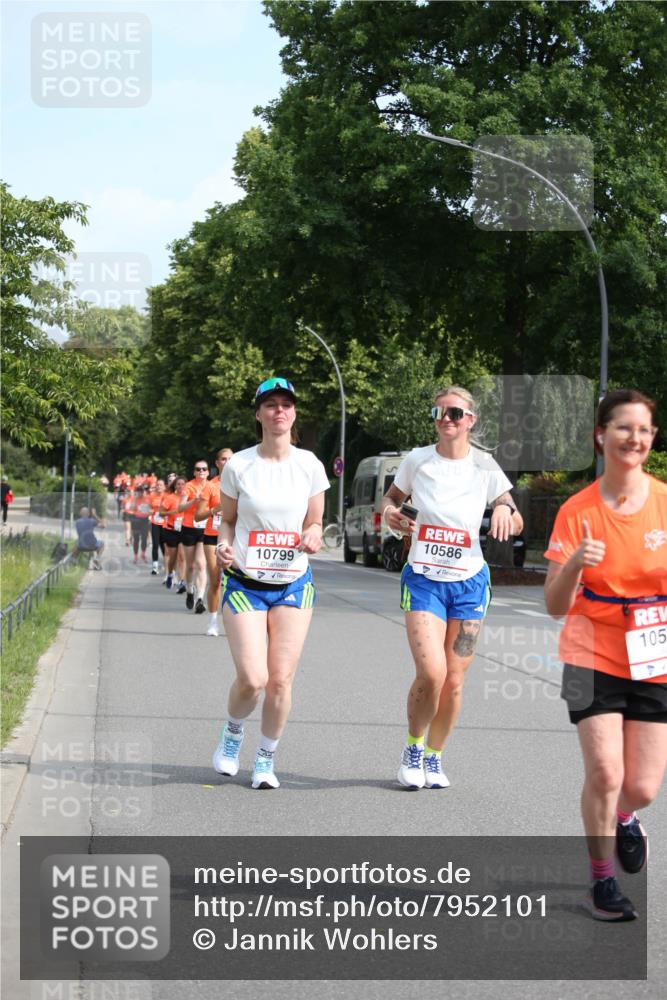 15.06.2025 - REWE Women's Run Jannik Wohlers http://msf.ph/oto/7952101 15.06.2025 09:51:58 Laufen 10586, 10799 meine-sportfotos.de