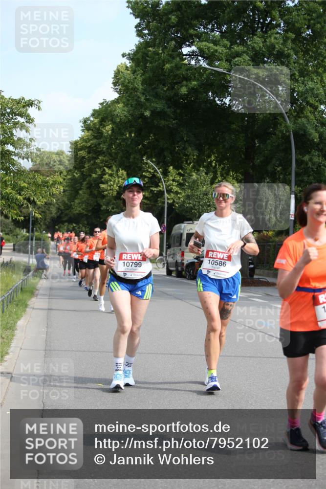 15.06.2025 - REWE Women's Run Jannik Wohlers http://msf.ph/oto/7952102 15.06.2025 09:51:59 Laufen 10799, 10586 meine-sportfotos.de