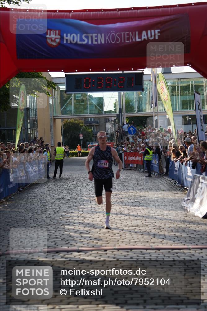 13.06.2025 - Holstenköstenlauf Felixshl http://msf.ph/oto/7952104 13.06.2025 19:39:20 Laufen 2274, 2403, 3191 meine-sportfotos.de