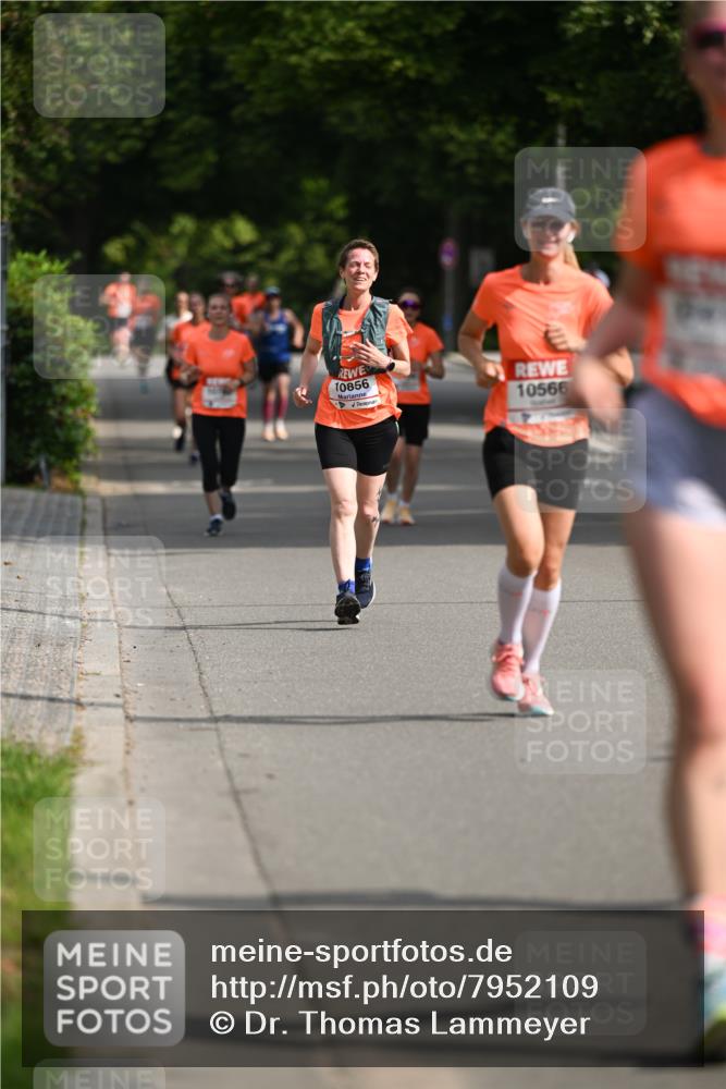 15.06.2025 - REWE Women's Run Dr. Thomas Lammeyer http://msf.ph/oto/7952109 15.06.2025 09:38:39 Laufen 70850, 10566 meine-sportfotos.de