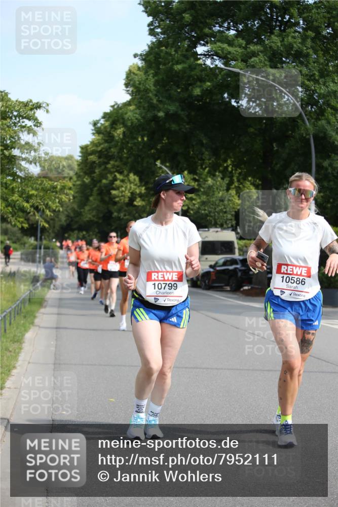 15.06.2025 - REWE Women's Run Jannik Wohlers http://msf.ph/oto/7952111 15.06.2025 09:51:59 Laufen 10799, 10586 meine-sportfotos.de