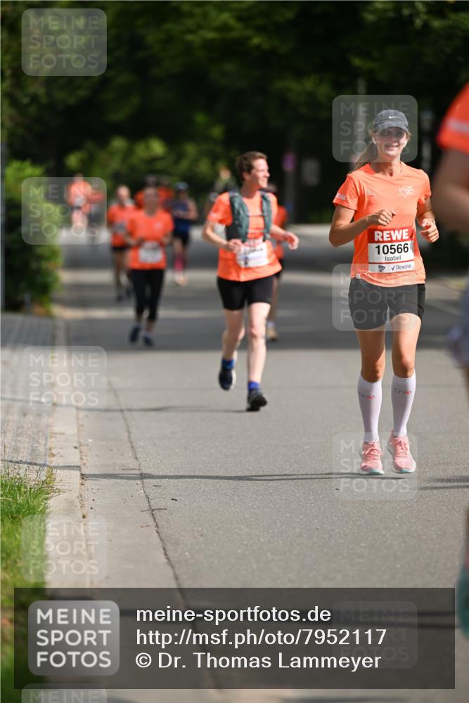 15.06.2025 - REWE Women's Run Dr. Thomas Lammeyer http://msf.ph/oto/7952117 15.06.2025 09:38:40 Laufen 10566 meine-sportfotos.de