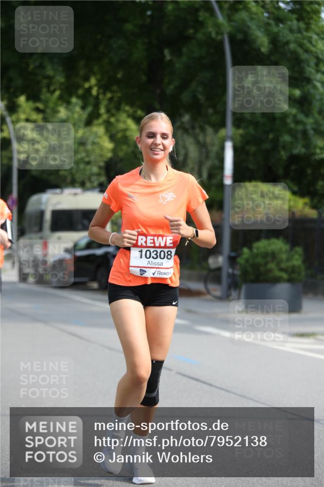 15.06.2025 - REWE Women's Run Jannik Wohlers http://msf.ph/oto/7952138 15.06.2025 09:52:03 Laufen 10308 meine-sportfotos.de