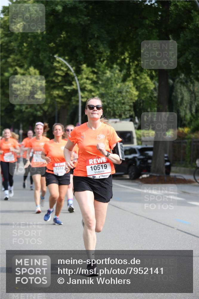 15.06.2025 - REWE Women's Run Jannik Wohlers http://msf.ph/oto/7952141 15.06.2025 09:52:04 Laufen 10162, 10519 meine-sportfotos.de