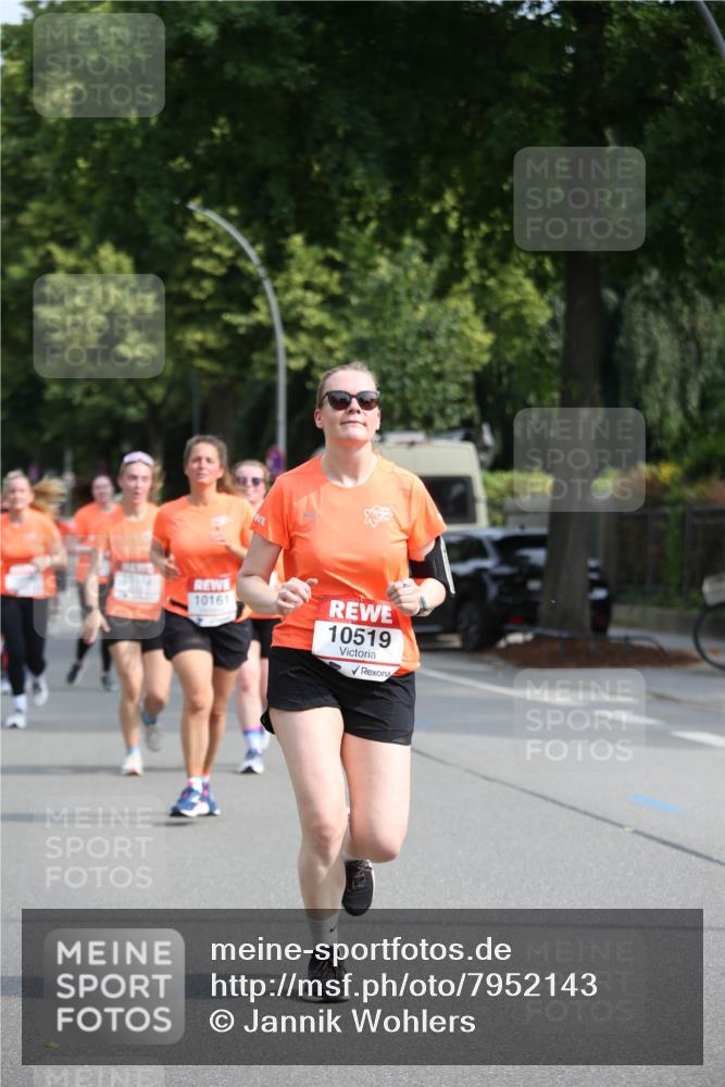 15.06.2025 - REWE Women's Run Jannik Wohlers http://msf.ph/oto/7952143 15.06.2025 09:52:04 Laufen 10161, 10519 meine-sportfotos.de