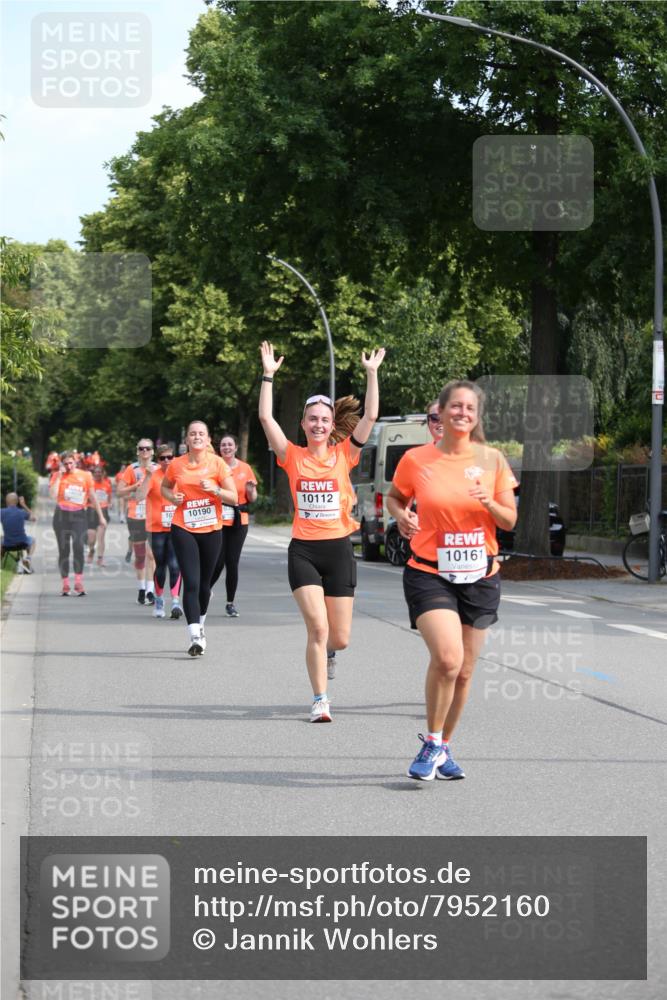 15.06.2025 - REWE Women's Run Jannik Wohlers http://msf.ph/oto/7952160 15.06.2025 09:52:06 Laufen 20, 10112, 10190, 10161 meine-sportfotos.de
