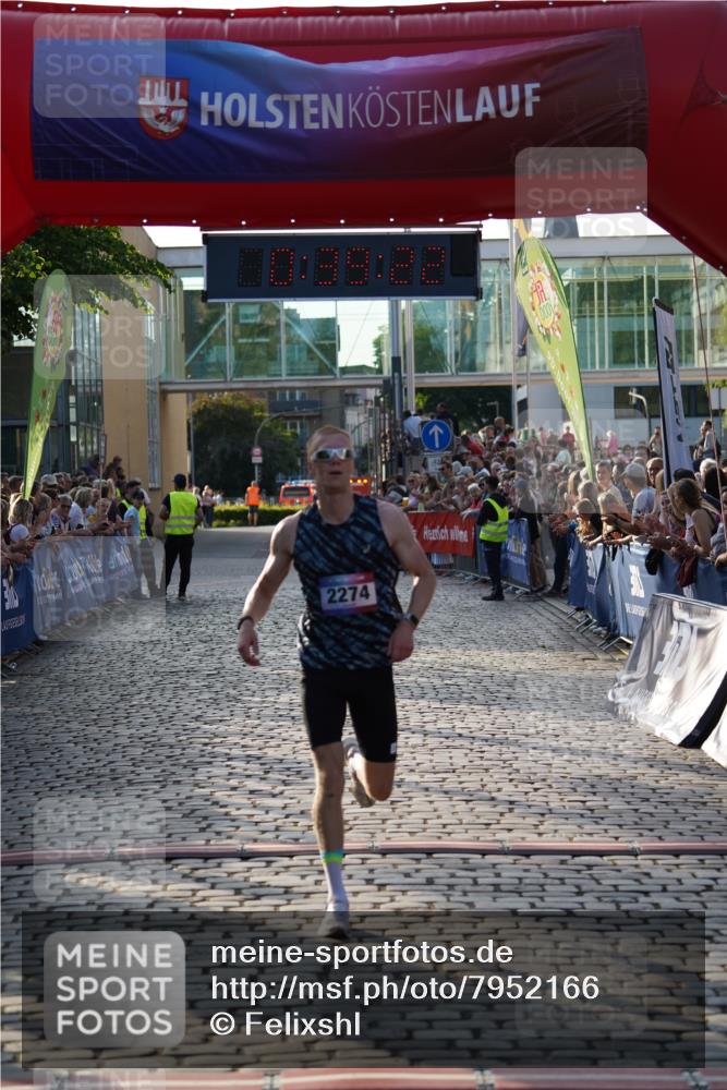 13.06.2025 - Holstenköstenlauf Felixshl http://msf.ph/oto/7952166 13.06.2025 19:39:21 Laufen 2274, 2403 meine-sportfotos.de