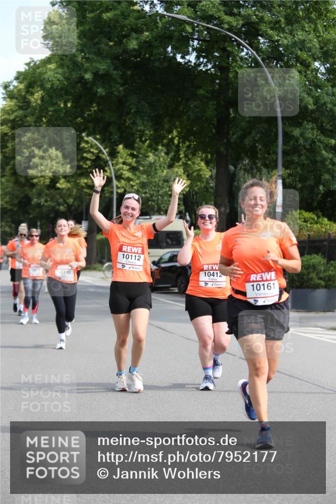 15.06.2025 - REWE Women's Run Jannik Wohlers http://msf.ph/oto/7952177 15.06.2025 09:52:07 Laufen 100, 10190, 10112, 10412, 4, 10161 meine-sportfotos.de
