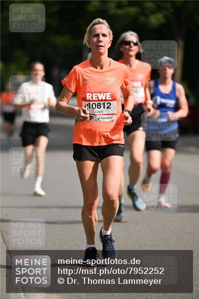 15.06.2025 - REWE Women's Run Dr. Thomas Lammeyer http://msf.ph/oto/7952252 15.06.2025 09:38:54 Laufen 10812 meine-sportfotos.de
