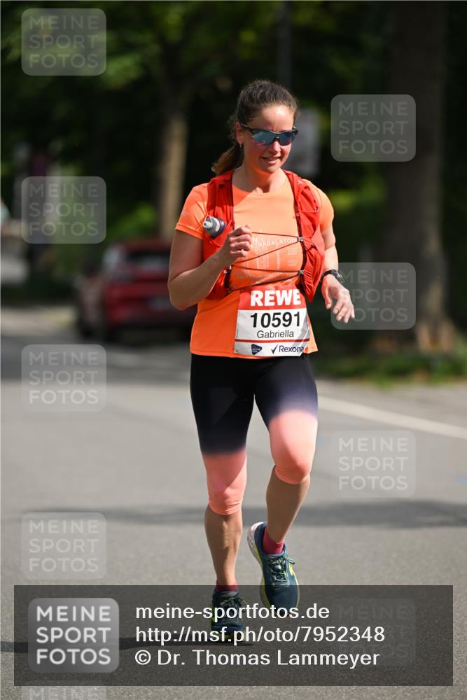 15.06.2025 - REWE Women's Run Dr. Thomas Lammeyer http://msf.ph/oto/7952348 15.06.2025 09:39:10 Laufen 10591 meine-sportfotos.de
