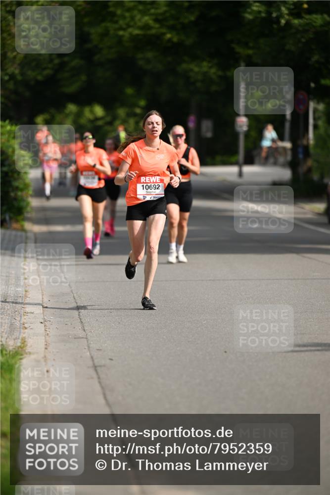 15.06.2025 - REWE Women's Run Dr. Thomas Lammeyer http://msf.ph/oto/7952359 15.06.2025 09:39:14 Laufen 10692 meine-sportfotos.de