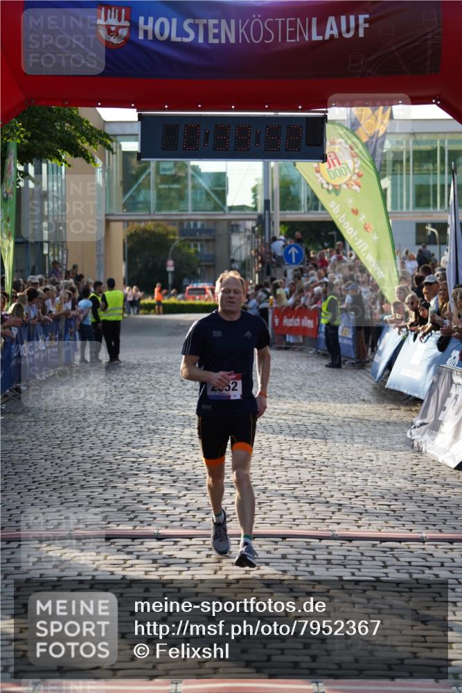 13.06.2025 - Holstenköstenlauf Felixshl http://msf.ph/oto/7952367 13.06.2025 19:39:51 Laufen 2352 meine-sportfotos.de