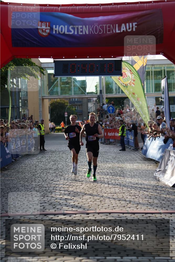 13.06.2025 - Holstenköstenlauf Felixshl http://msf.ph/oto/7952411 13.06.2025 19:40:09 Laufen 2361, 2544 meine-sportfotos.de