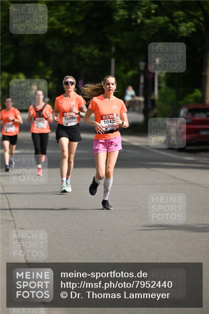 15.06.2025 - REWE Women's Run Dr. Thomas Lammeyer http://msf.ph/oto/7952440 15.06.2025 09:39:30 Laufen 10495, 1043 meine-sportfotos.de