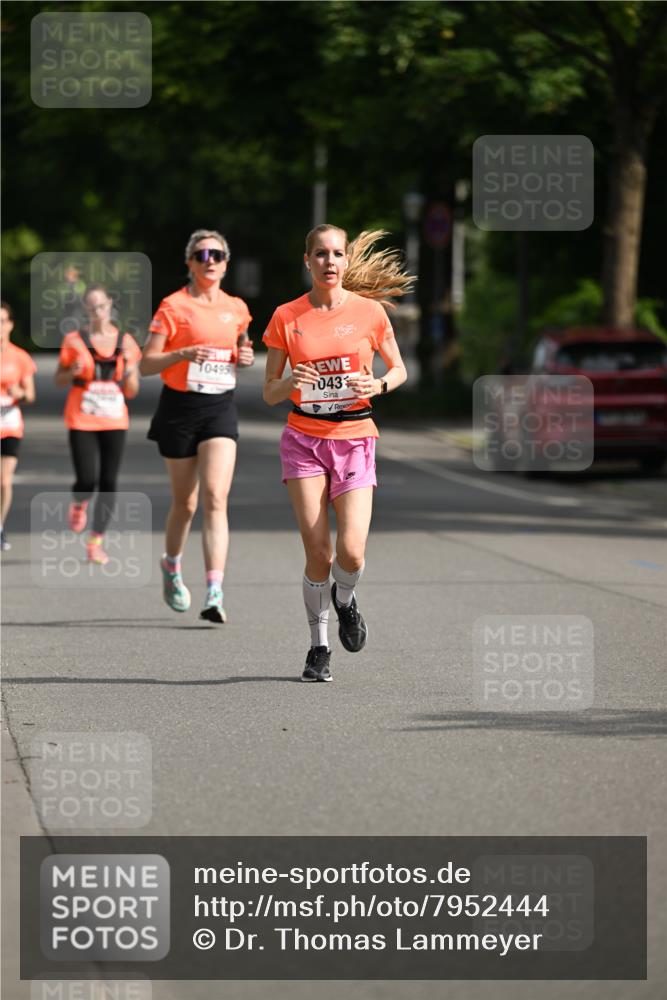 15.06.2025 - REWE Women's Run Dr. Thomas Lammeyer http://msf.ph/oto/7952444 15.06.2025 09:39:30 Laufen 10495, 043 meine-sportfotos.de