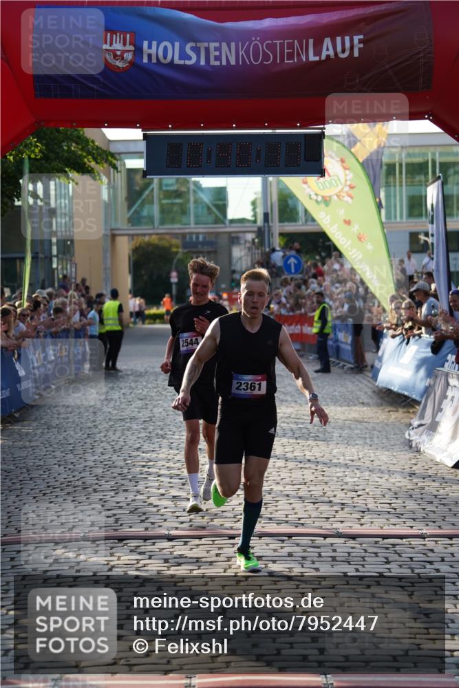 13.06.2025 - Holstenköstenlauf Felixshl http://msf.ph/oto/7952447 13.06.2025 19:40:11 Laufen 2361, 2544 meine-sportfotos.de