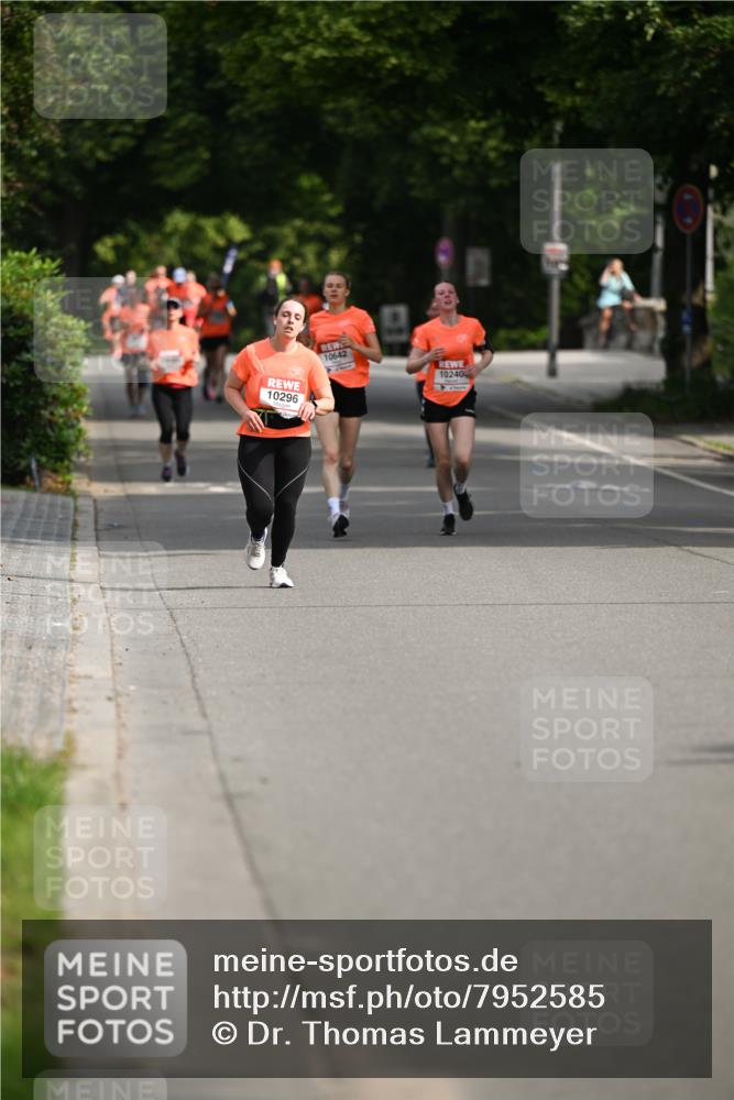 15.06.2025 - REWE Women's Run Dr. Thomas Lammeyer http://msf.ph/oto/7952585 15.06.2025 09:40:10 Laufen 110, 11, 10240 meine-sportfotos.de