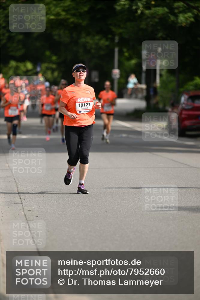 15.06.2025 - REWE Women's Run Dr. Thomas Lammeyer http://msf.ph/oto/7952660 15.06.2025 09:40:22 Laufen 10121 meine-sportfotos.de