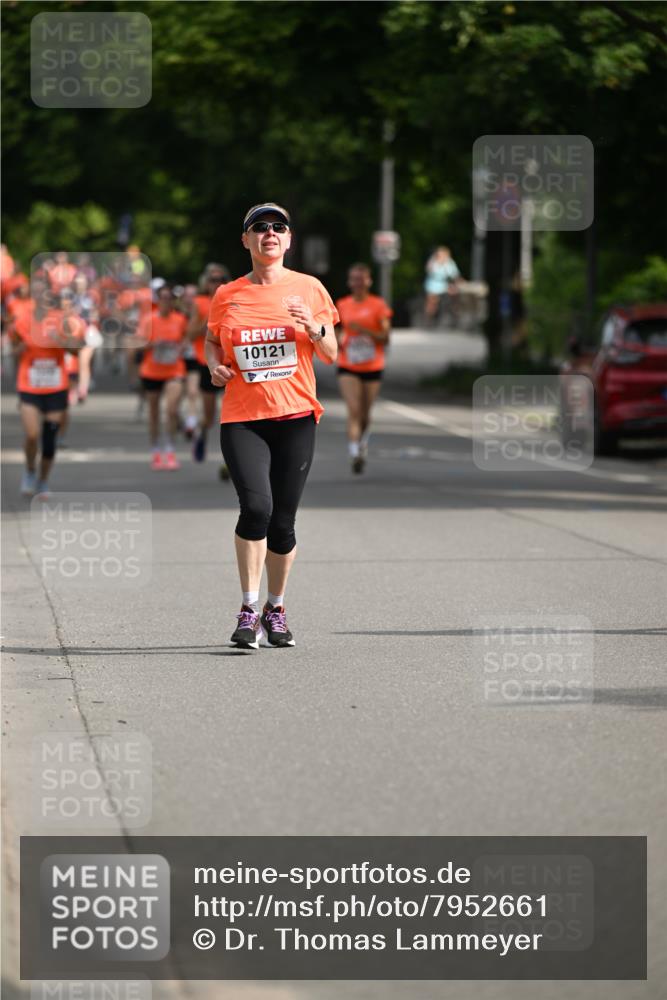 15.06.2025 - REWE Women's Run Dr. Thomas Lammeyer http://msf.ph/oto/7952661 15.06.2025 09:40:22 Laufen 10121 meine-sportfotos.de