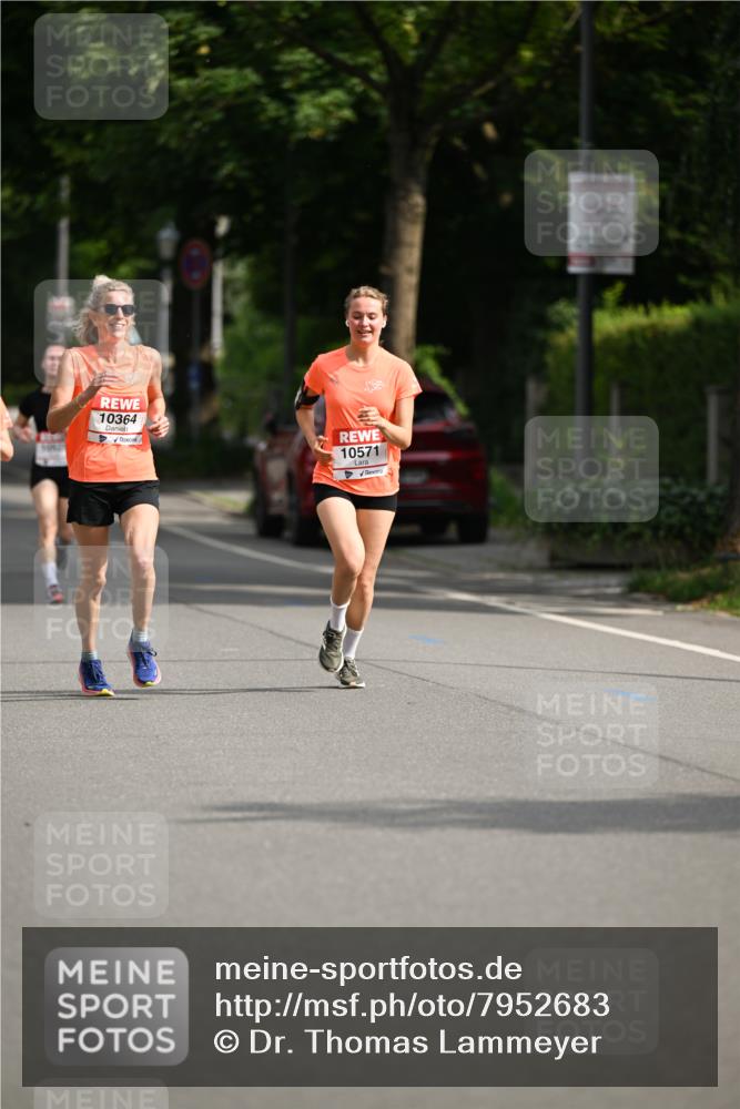 15.06.2025 - REWE Women's Run Dr. Thomas Lammeyer http://msf.ph/oto/7952683 15.06.2025 09:40:28 Laufen 10364, 10571 meine-sportfotos.de