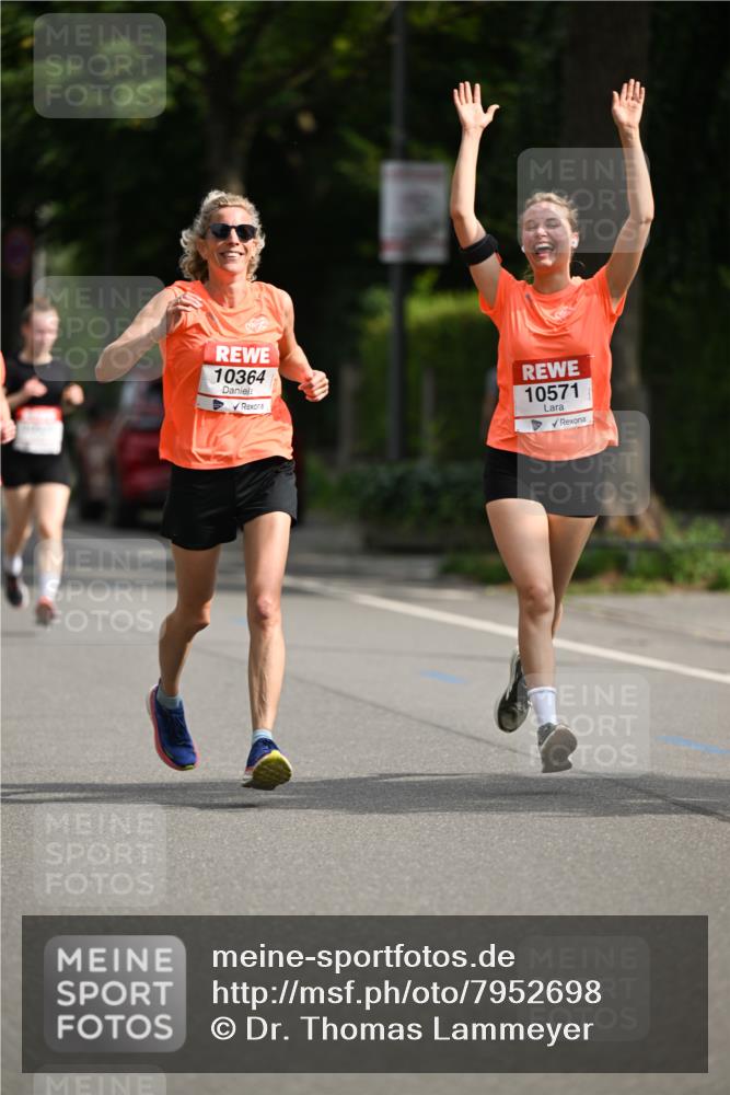 15.06.2025 - REWE Women's Run Dr. Thomas Lammeyer http://msf.ph/oto/7952698 15.06.2025 09:40:30 Laufen 10364, 10571 meine-sportfotos.de