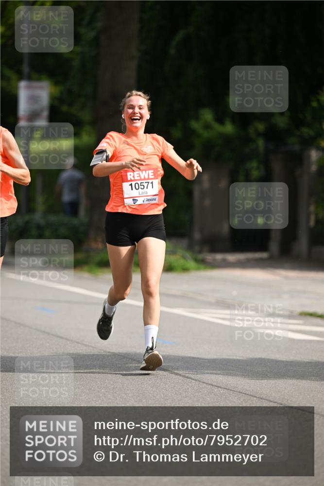 15.06.2025 - REWE Women's Run Dr. Thomas Lammeyer http://msf.ph/oto/7952702 15.06.2025 09:40:31 Laufen 10571 meine-sportfotos.de