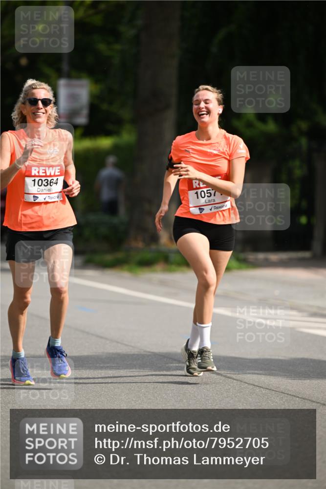 15.06.2025 - REWE Women's Run Dr. Thomas Lammeyer http://msf.ph/oto/7952705 15.06.2025 09:40:31 Laufen 10364, 1057 meine-sportfotos.de