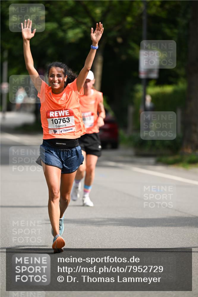 15.06.2025 - REWE Women's Run Dr. Thomas Lammeyer http://msf.ph/oto/7952729 15.06.2025 09:40:35 Laufen 10763 meine-sportfotos.de