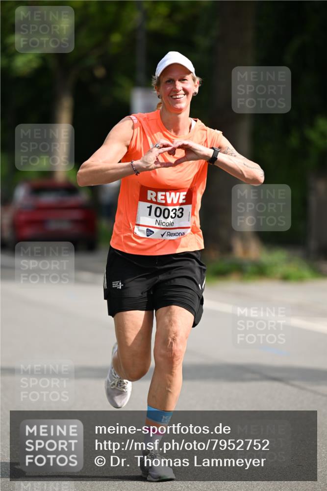 15.06.2025 - REWE Women's Run Dr. Thomas Lammeyer http://msf.ph/oto/7952752 15.06.2025 09:40:38 Laufen 10033 meine-sportfotos.de
