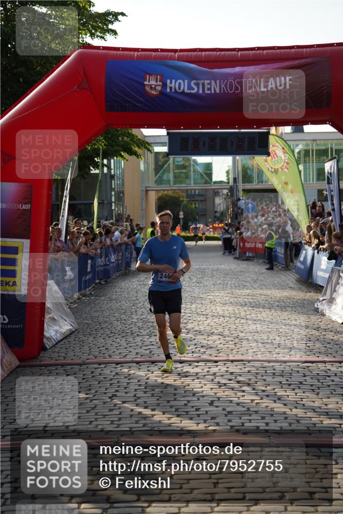 13.06.2025 - Holstenköstenlauf Felixshl http://msf.ph/oto/7952755 13.06.2025 19:41:50 Laufen 2466, 3948 meine-sportfotos.de