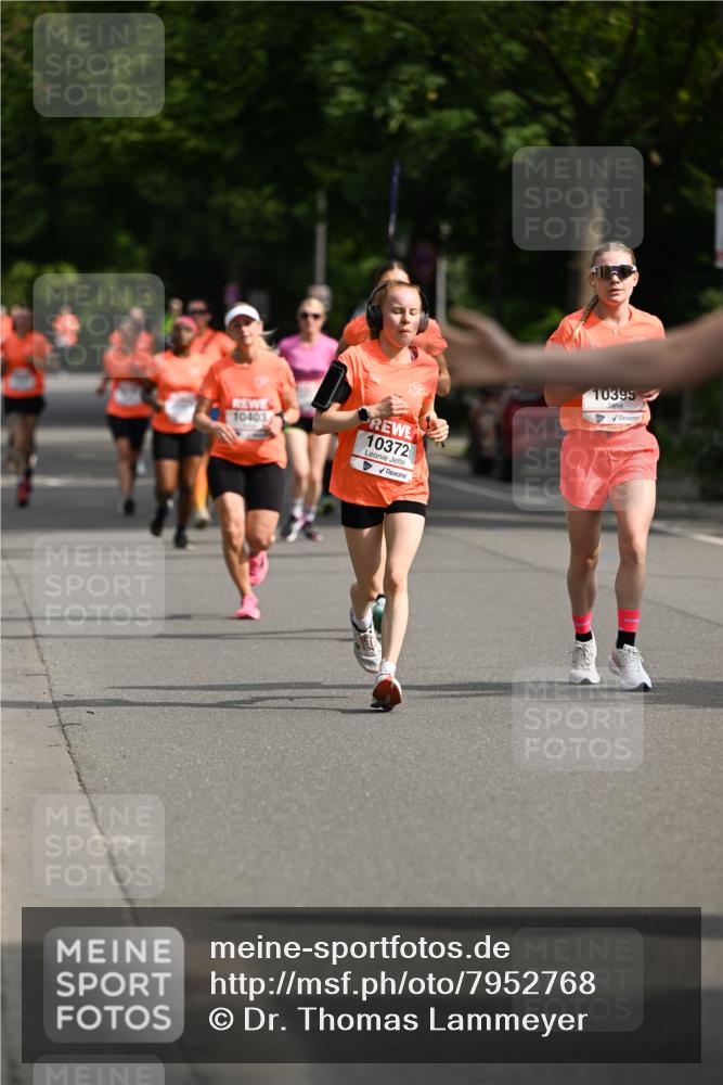 15.06.2025 - REWE Women's Run Dr. Thomas Lammeyer http://msf.ph/oto/7952768 15.06.2025 09:40:42 Laufen 10403, 10372, 10395 meine-sportfotos.de