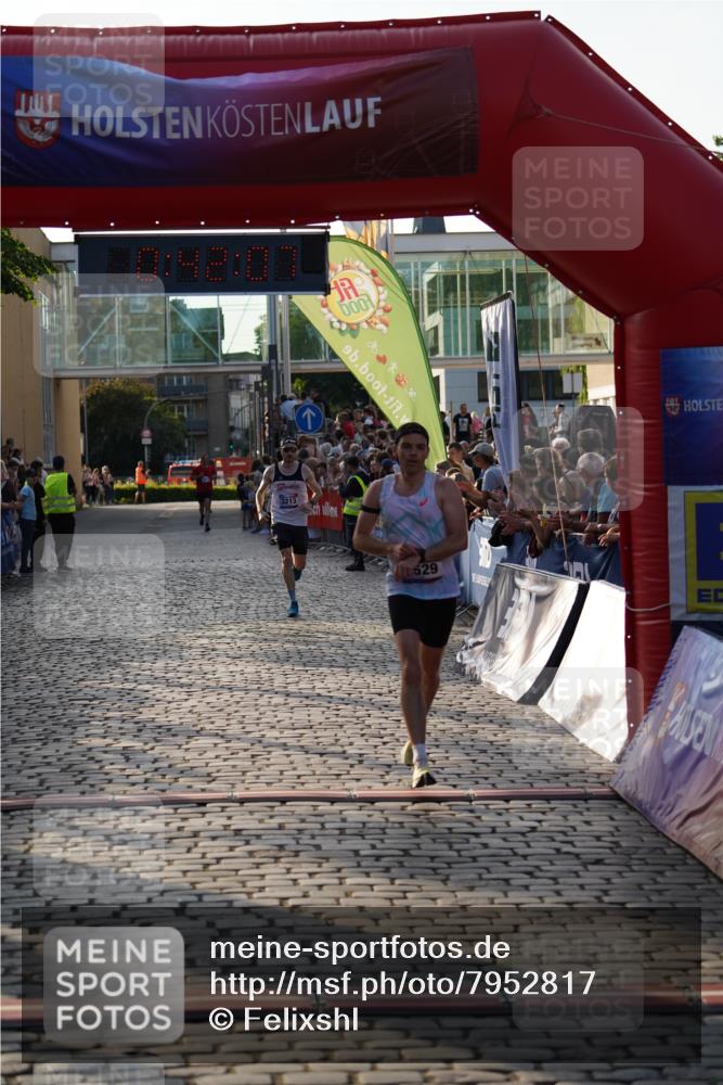 13.06.2025 - Holstenköstenlauf Felixshl http://msf.ph/oto/7952817 13.06.2025 19:42:06 Laufen 2529, 3213 meine-sportfotos.de