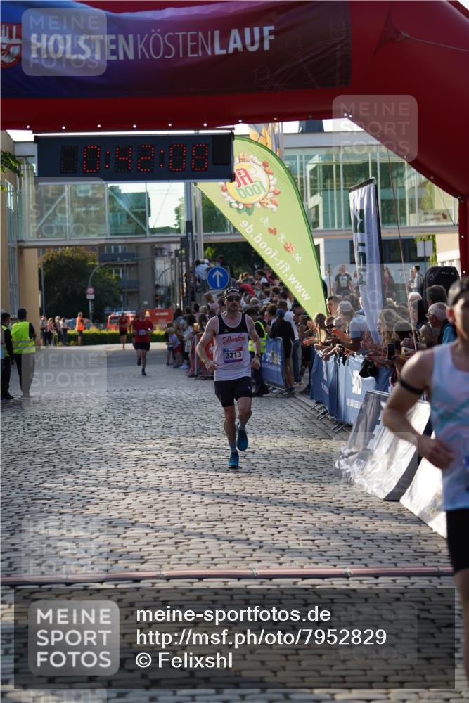 13.06.2025 - Holstenköstenlauf Felixshl http://msf.ph/oto/7952829 13.06.2025 19:42:07 Laufen 2529, 3213 meine-sportfotos.de