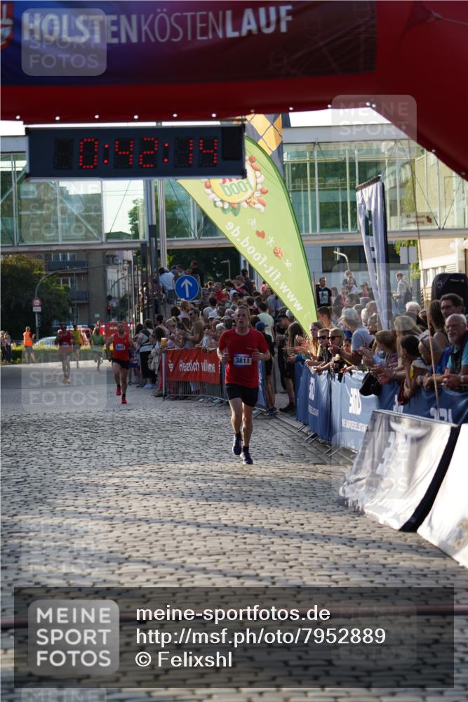 13.06.2025 - Holstenköstenlauf Felixshl http://msf.ph/oto/7952889 13.06.2025 19:42:14 Laufen 3650, 3811 meine-sportfotos.de