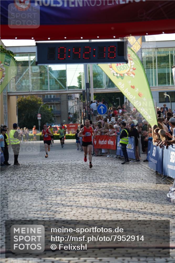 13.06.2025 - Holstenköstenlauf Felixshl http://msf.ph/oto/7952914 13.06.2025 19:42:17 Laufen 2690, 3650, 3811 meine-sportfotos.de