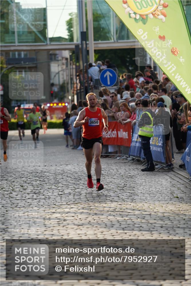 13.06.2025 - Holstenköstenlauf Felixshl http://msf.ph/oto/7952927 13.06.2025 19:42:18 Laufen 2690, 3650, 3811 meine-sportfotos.de