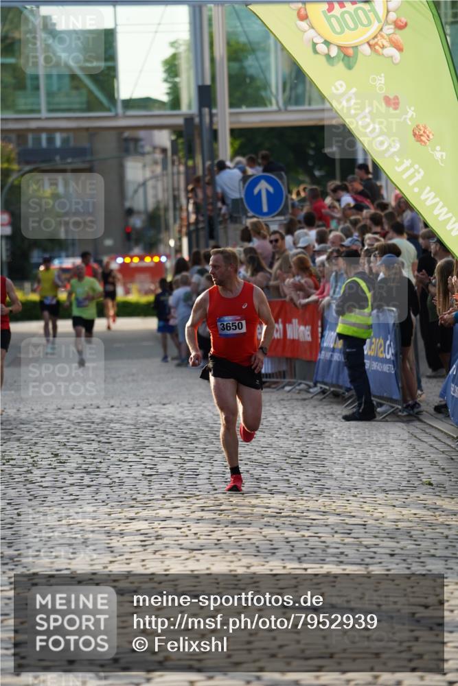 13.06.2025 - Holstenköstenlauf Felixshl http://msf.ph/oto/7952939 13.06.2025 19:42:19 Laufen 2690, 3650, 3811 meine-sportfotos.de