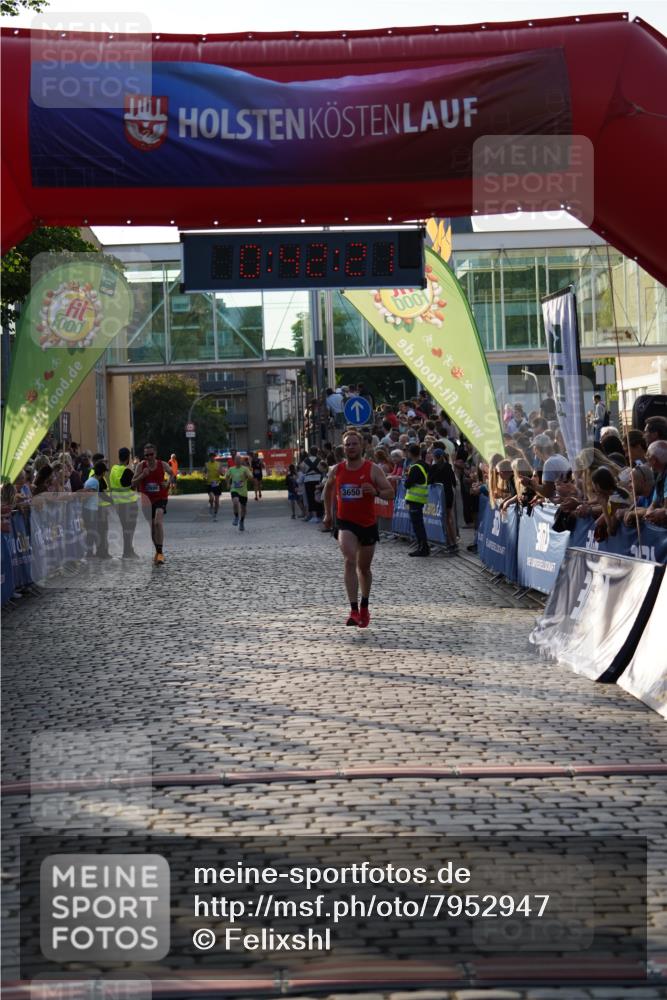 13.06.2025 - Holstenköstenlauf Felixshl http://msf.ph/oto/7952947 13.06.2025 19:42:20 Laufen 2690, 2801, 3650, 3811 meine-sportfotos.de