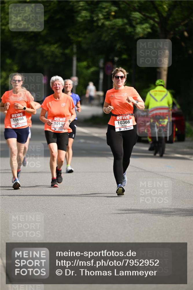 15.06.2025 - REWE Women's Run Dr. Thomas Lammeyer http://msf.ph/oto/7952952 15.06.2025 09:41:12 Laufen 10666, 10142, 10366 meine-sportfotos.de